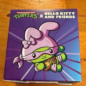 Hello Kitty X and Friends Green and Pink Action Figure